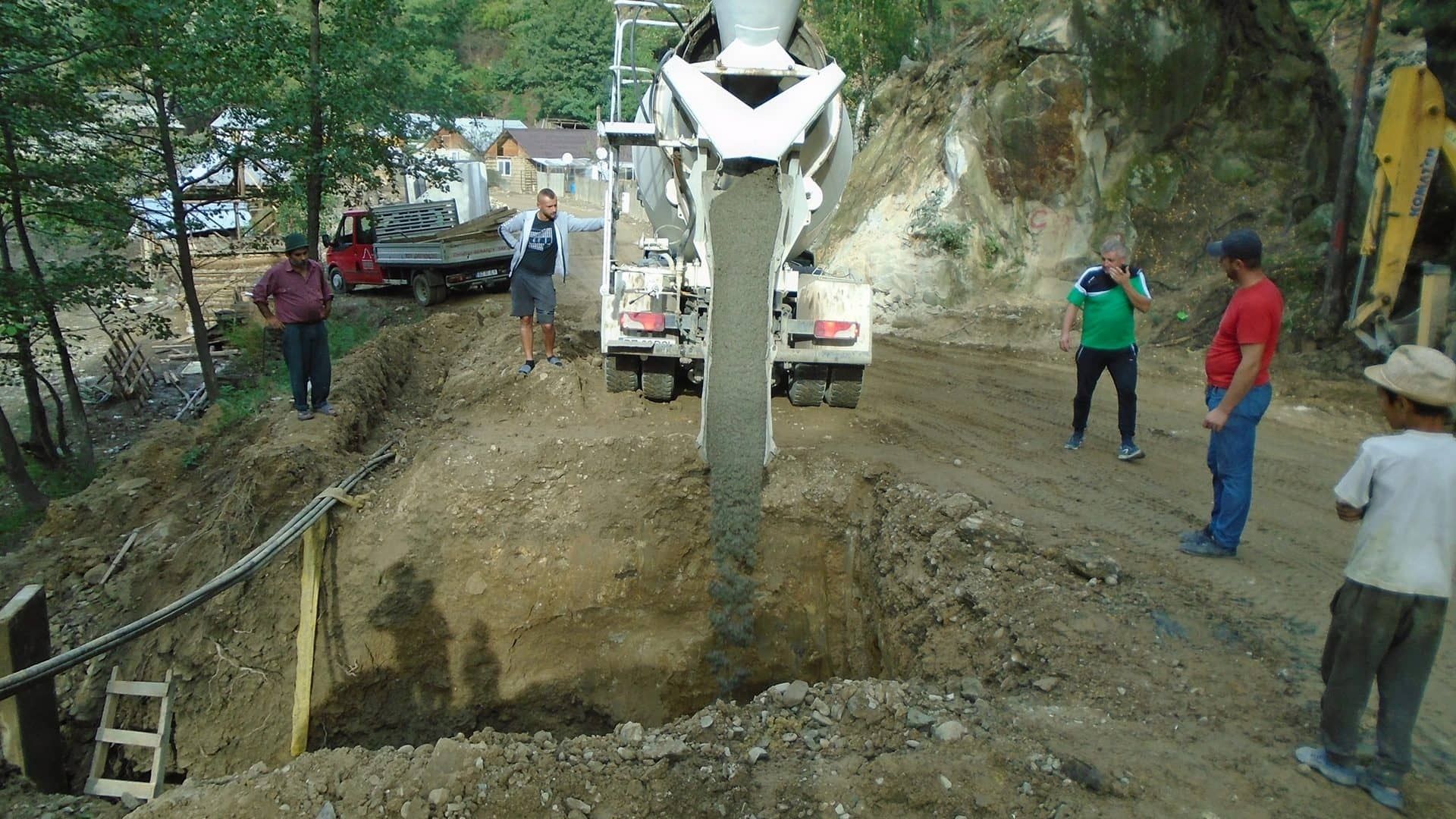 Șantier de construcție, fundal pentru secțiunea de contact